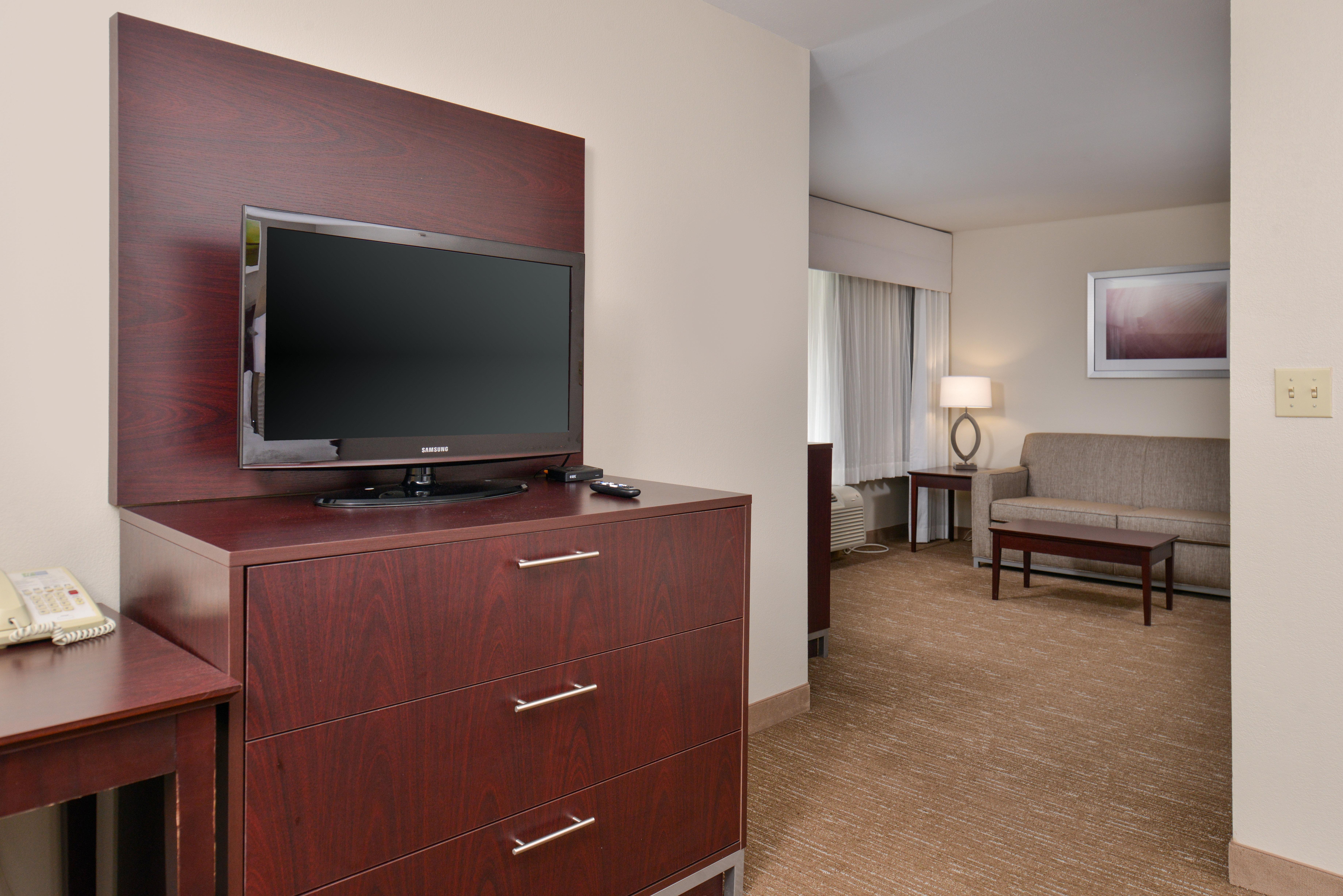 Holiday Inn Express Hotel & Suites Lafayette By Ihg Exterior photo