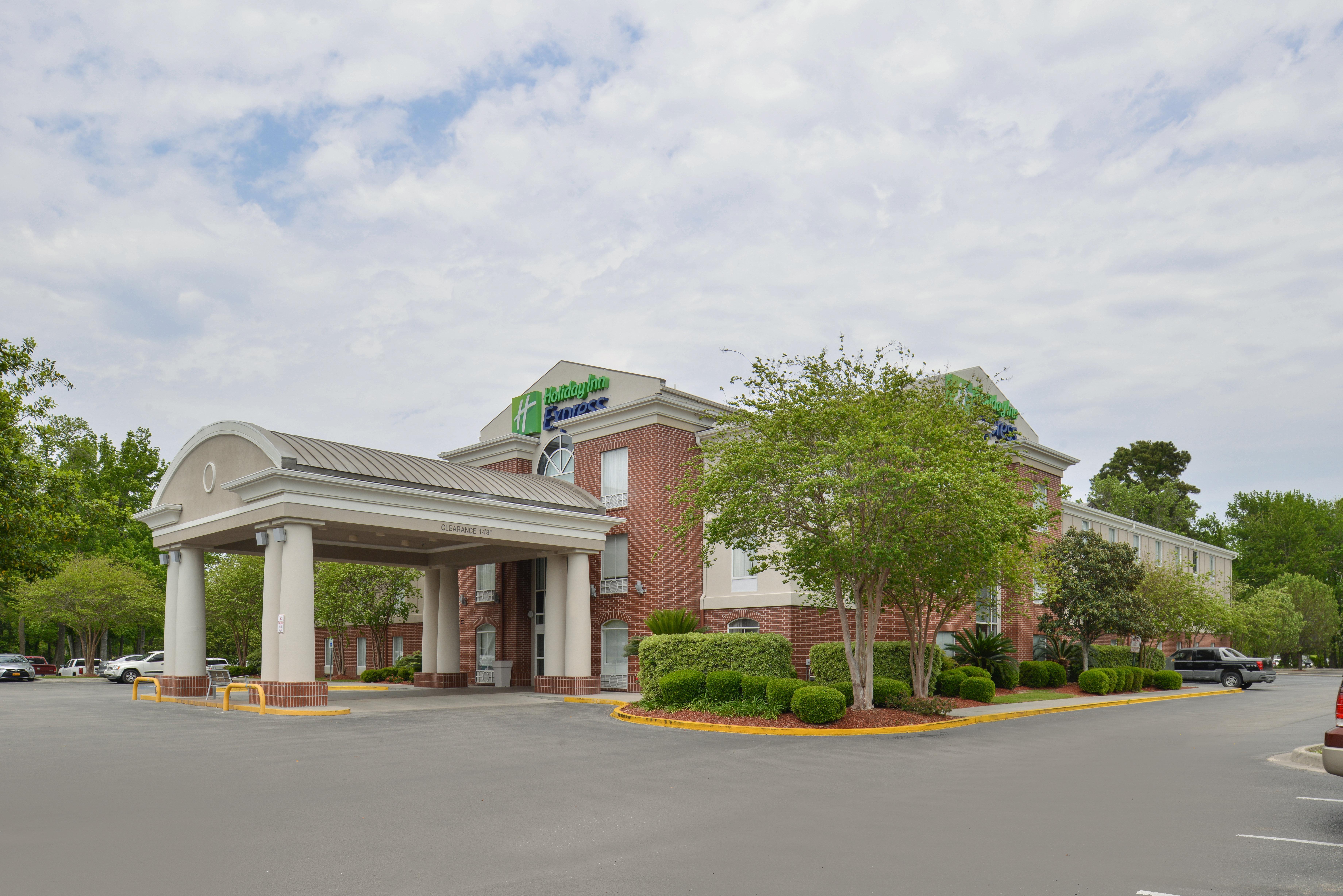 Holiday Inn Express Hotel & Suites Lafayette By Ihg Exterior photo